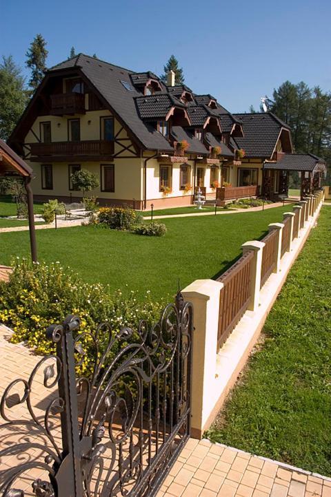 Penzion Sonja Vysne Ruzbachy Exterior photo